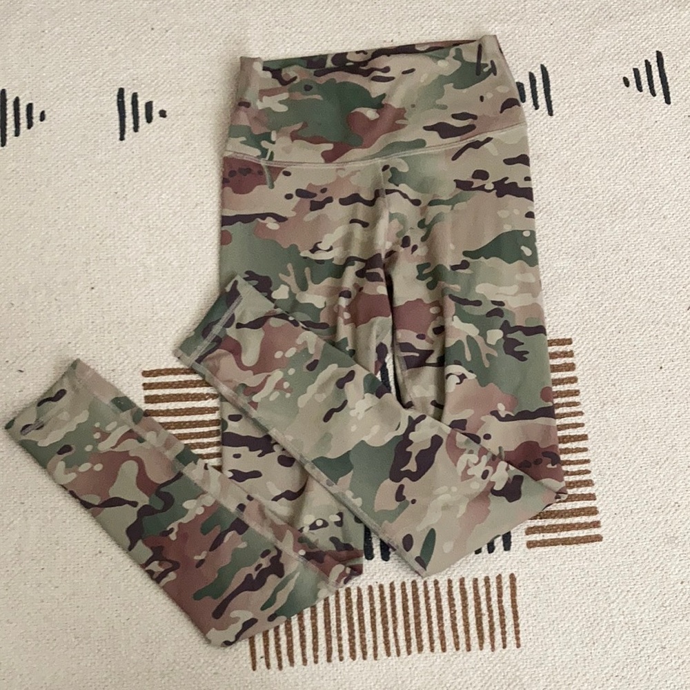 TNA Camo Leggings